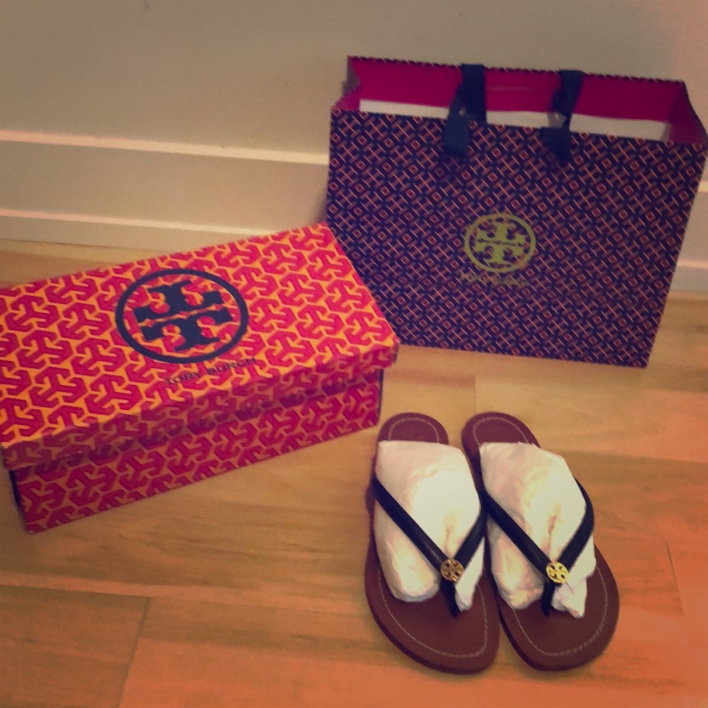 Brand New Tory Burch Terra Leather Thong Flip Flop